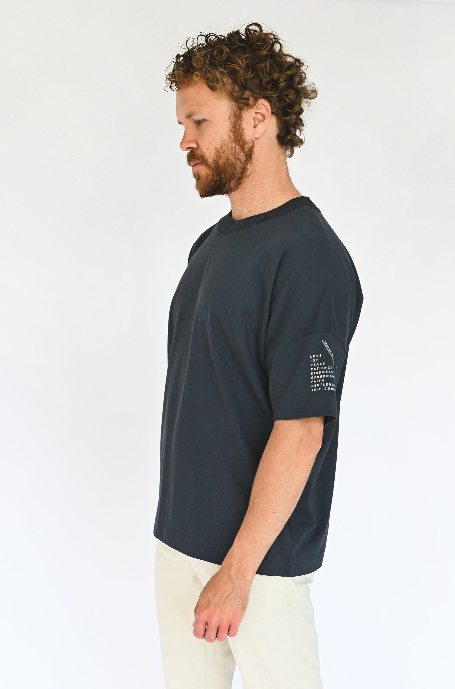 Jora T-shirt van HOOBA voor vrouwen en mannen. Fairtrade en van biologisch katoen.
